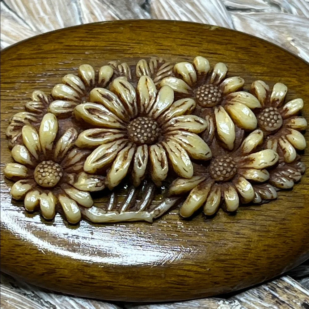 Vintage‎ Floral Carved Celluloid Wooden Brooch